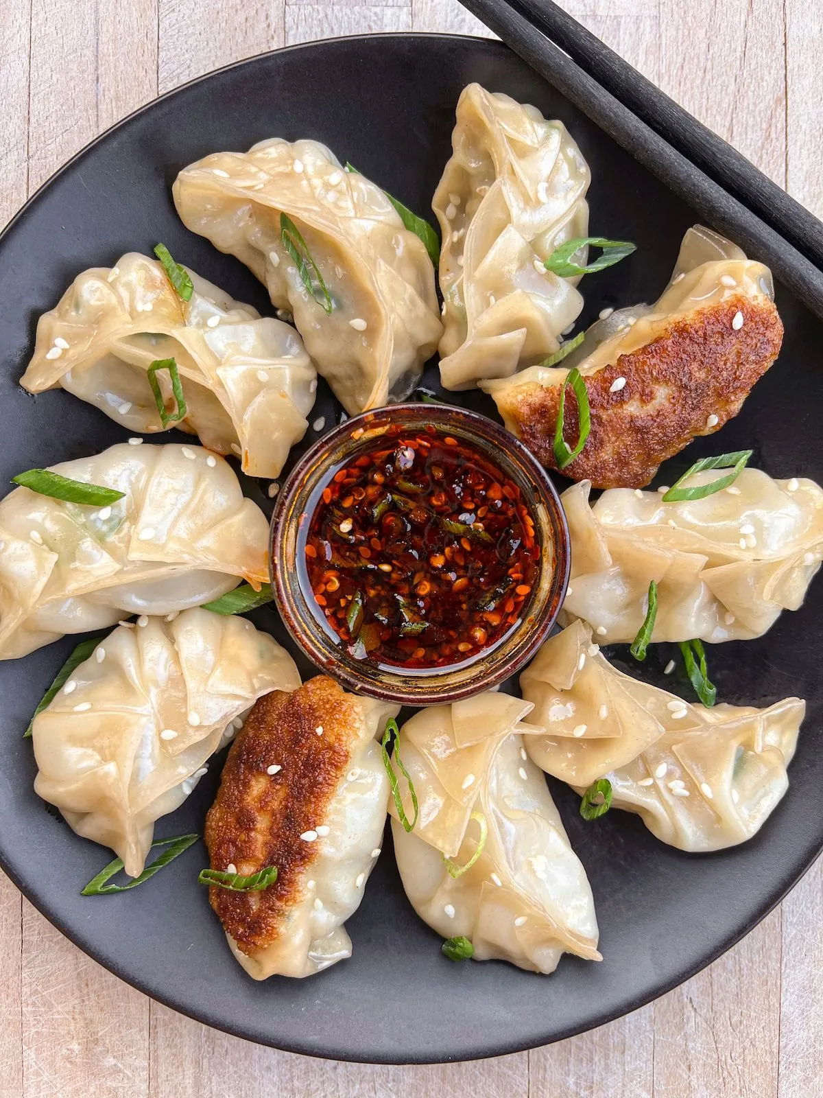 Chicken potstickers with dipping sauce